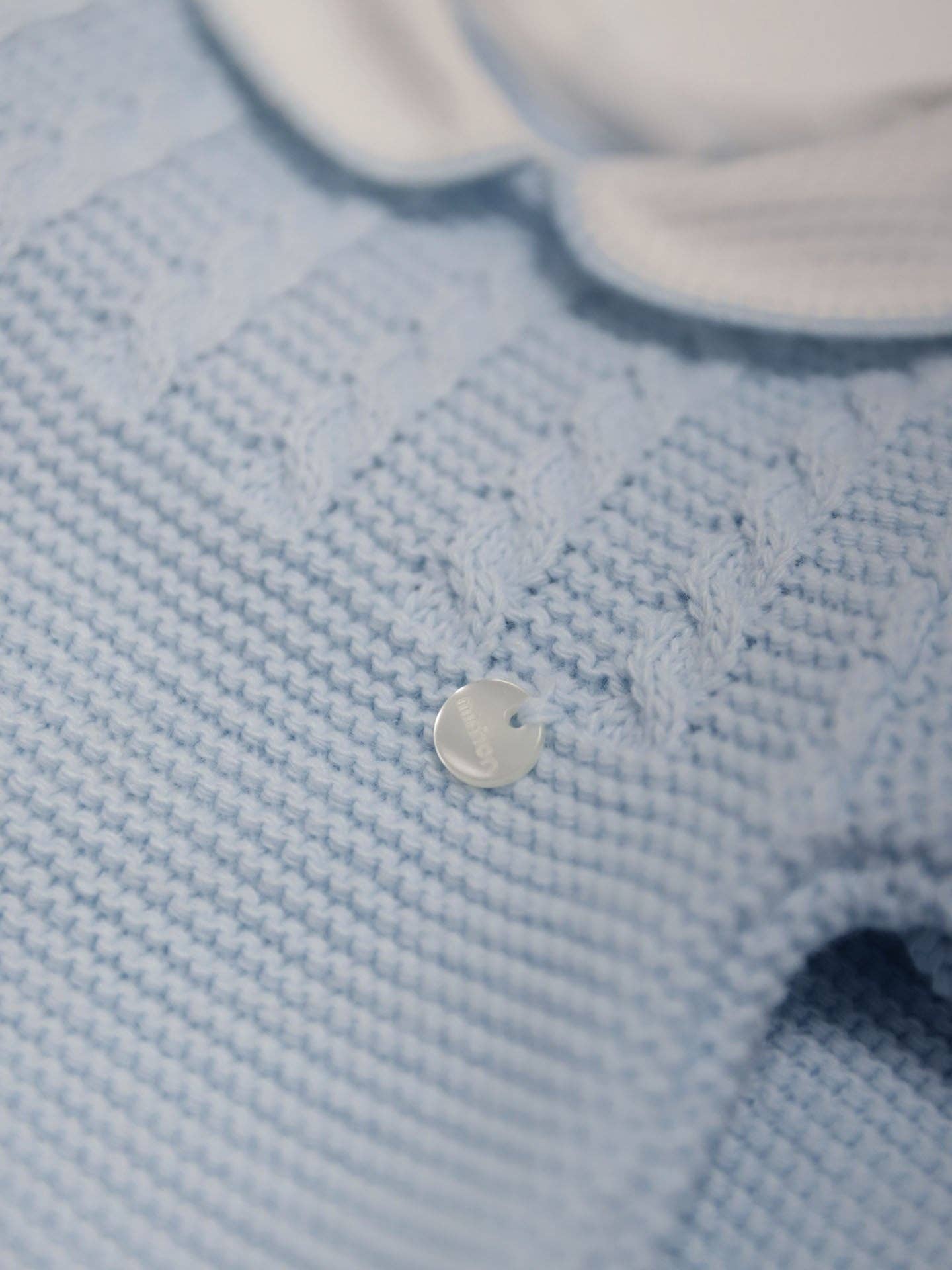 Babygrow with round neck: BLUE