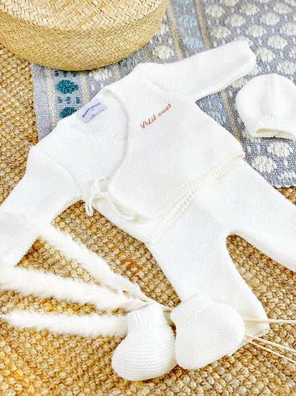 La Petite Perle Newborn Outfit Set